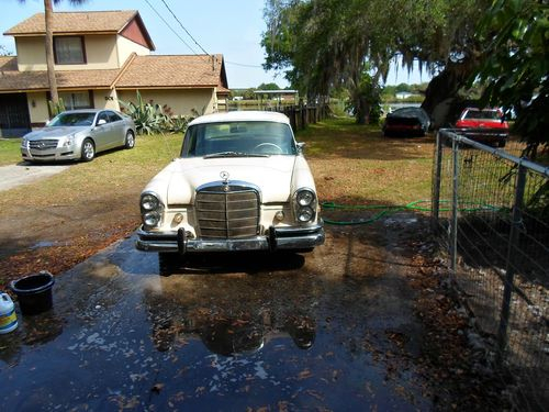 Purchase Used 1968 230 S Fens Car With 240 Diesel 4 Speed 40 MPG In 