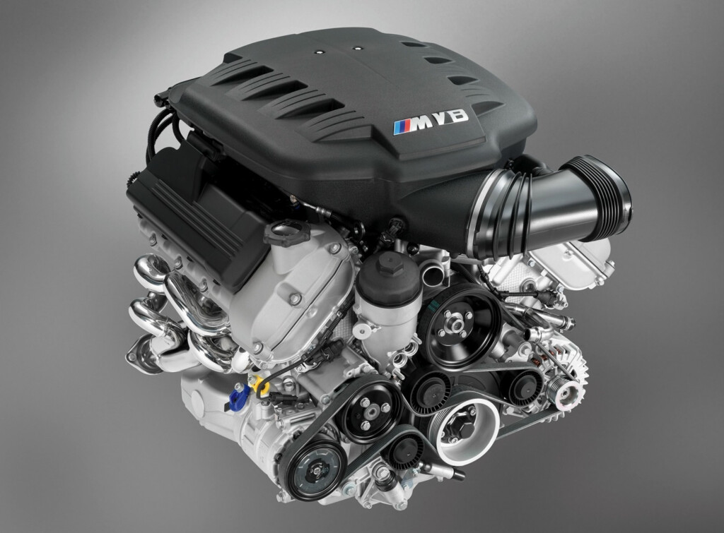 Take A Look At BMW s Last Naturally Aspirated Engine In Detail 