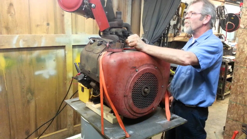 Wisconsin VE4 4 Cylinder Engine YouTube